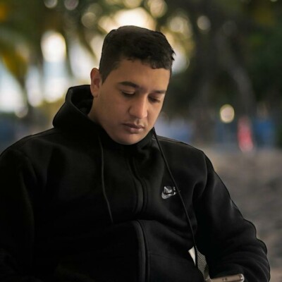 Profile picture of Youned