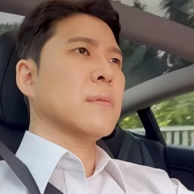 Profile picture of wang lee