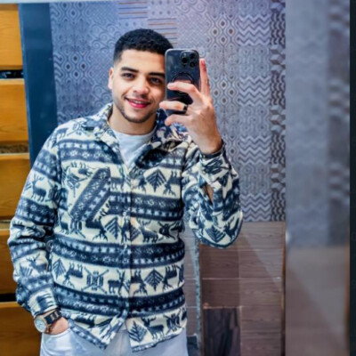 Profile picture of احمد
