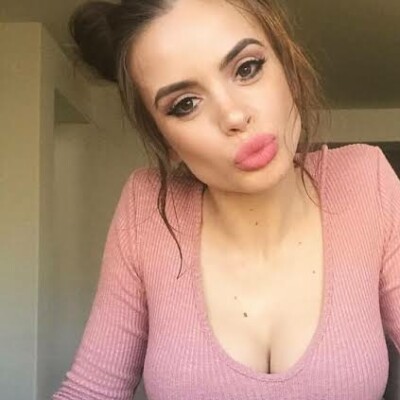 Profile picture of Julie