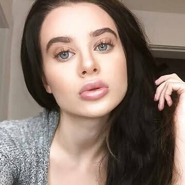 Profile picture of Romena Scott