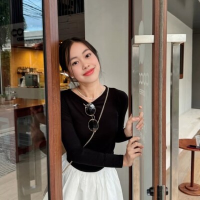 Profile picture of Yona