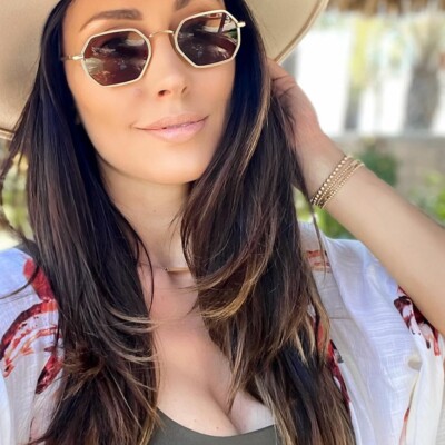 Profile picture of 32