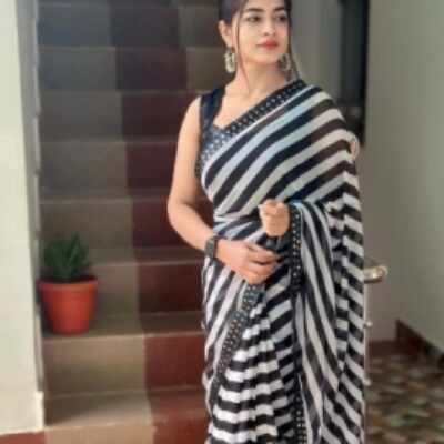 Profile picture of Riya Escorts