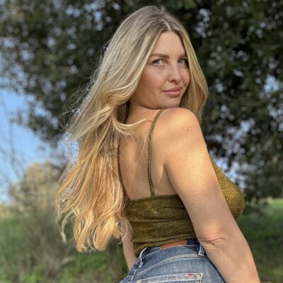 Profile picture of Lina
