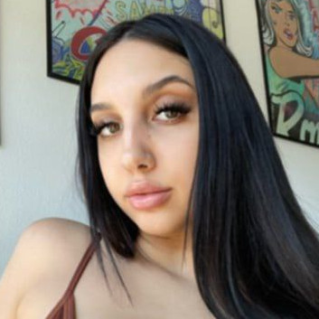Profile picture of Carina