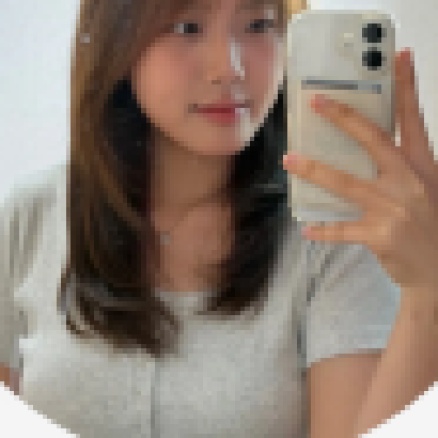 Profile picture of J