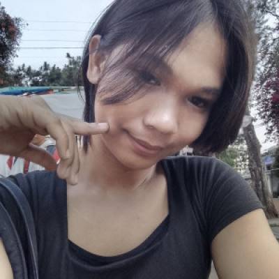 Profile picture of CH loe
