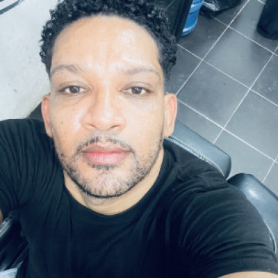 Profile picture of Samuel castro