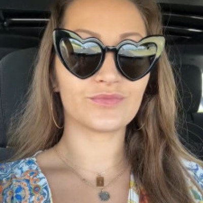 Profile picture of Jennifer