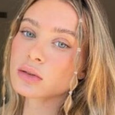 Profile picture of Angela