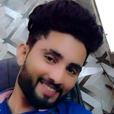 Profile picture of Riaz